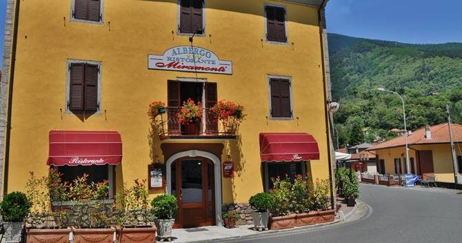 Comano, Centro, Albergo Ristorante Miramonti