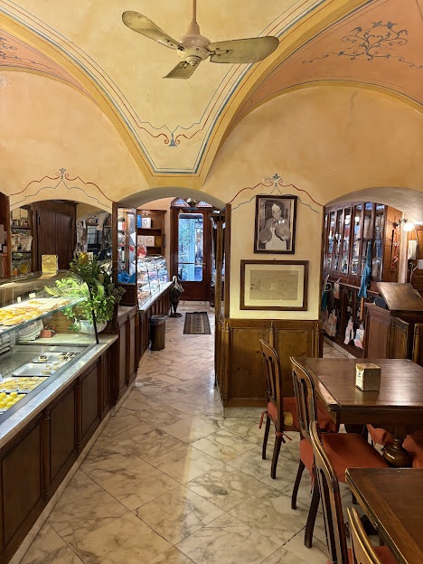Sarzana, Pasticceria Gemmi